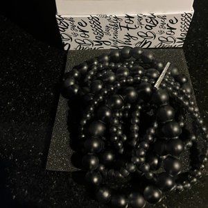 Sassy Jones Dina Frosted Stretch bracelet - Black